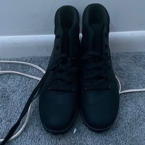 Size 9 Black timberlands